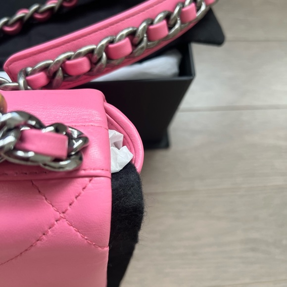 ***SOLD***Chanel 19 bag - Picture 10 of 15